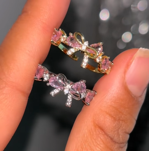 Tiktok, лидер продаж, новое милое и элегантное 18 карат позолоченное кольцо из нержавеющей стали с бантом в форме сердца, розовое циркониевое Открытое кольцо для дружбы - Product Image 1