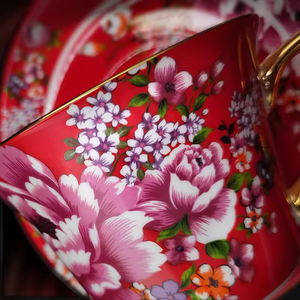 ชุดกาแฟเซรามิกลายดอกไม้สีแดงสุดหรู คุณภาพพรีเมียม สำหรับใช้ในบ้าน ขายดี - Product Image 5