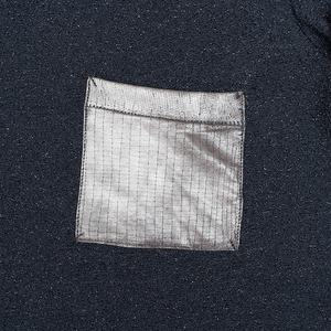 T-shirt da Donna alla Moda in <span class=keywords><strong>Maglia</strong></span> <span class=keywords><strong>Lurex</strong></span> Lucida con Scollo Rotondo, Spacchetti Laterali e Tasca in Finta Pelle sul Petto Sinistro - Product Image 5