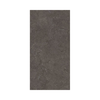 750x1500 Carreaux de porcelaine de série de pierre brute gris foncé Revêtement de sol antidérapant non poreux Carreaux de mur en céramique épaisse pour le hall de l'hôtel