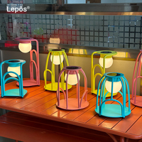 Lampe solaire extérieure en aluminium, lampe LED, éclairage décoratif moderne pour cour, jardin, espace extérieur commercial, éclairage d'appoint