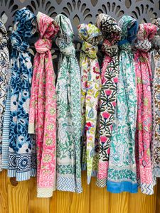 Conjunto de 6 Sarongs de Algodón 100% Hechos a Mano en India, Pañuelo Boho, Ropa de Playa Floral, Secado Rápido, Transpirable, Talla Grande - Product Image 3