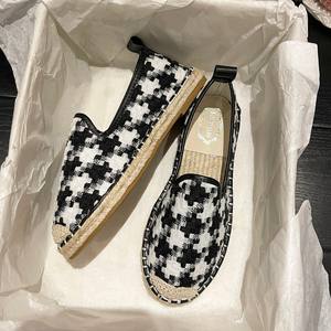 Espadrille personnalisée <span class=keywords><strong>Femme</strong></span> Designer Chaussures plates pour dames Sandale d'été pour femmes pantoufles <span class=keywords><strong>Espadrilles</strong></span> à enfiler pour femmes - Product Image 3