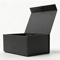 Emballage de luxe personnalisé, boîte cadeau magnétique pliable pour vêtements