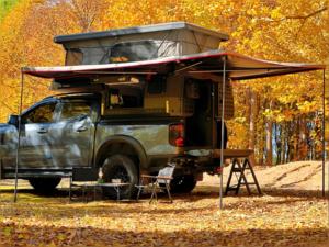 Camioneta Todoterreno 4x4 Moderna, Ligera e Impermeable, Personalizada, con Cabina Tipo RV y Cocina de Lujo - Product Image 1
