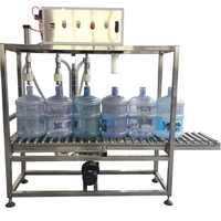 Machine de remplissage d'eau en bouteille de 5 gallons à commande manuelle bon marché