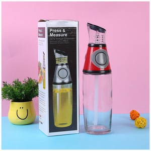 Pot d'huile en verre quantitatif Type de presse mesurant l'huile <span class=keywords><strong>comestible</strong></span> et la bouteille de <span class=keywords><strong>vinaigre</strong></span> étanchéité étanche fournitures de cuisine domestique - Product Image 2