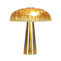 Lampe de table en fer de style européen moderne, abat-jour en verre à effet nervuré E14, pour la maison, le bureau, le salon, la décoration de chevet