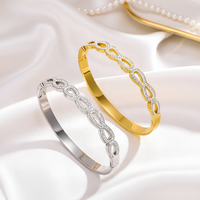 Bracelet Manchette Inoxydable en Acier Titane Anti-Transpiration avec Symbole Infini, Plaqué Or Véritable 18 carats, Ne Ternit Pas, Meilleure Vente 2026