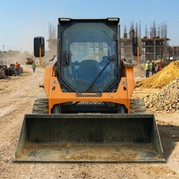 Chargeuse sur pneus BOMROBOT, équipement de construction, fonctionnement flexible, adaptable à diverses attaches