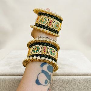 Brazalete Zoryn de Acero Inoxidable con Cristales de Estrás en Forma de Flor de Cachemira, Estilo Étnico Retro Boho para Mujer, Venta al Por Mayor - Product Image 1