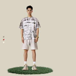 T-shirts d'été premium pour hommes, style streetwear américain, coupe ample, bords effilochés, finition batik cirée et vieillie - Product Image 2