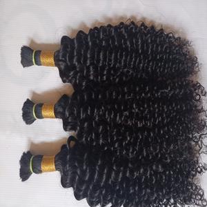 Venta al por mayor de extensiones de cabello rizado indio sin procesar virgen extensiones de cutícula alineados de proveedor a granel de calidad superior - Product Image 1