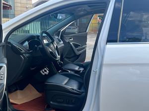 Veicolo Usato Veloster Modello 2016, Nuovo 2.0T Automatico a Due Ruote Motrici, Intelligente, 7 Posti, Benzina, Guida a Sinistra - Product Image 4