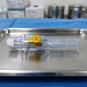 SYRIJAN I.V. Cánula 24G con Alas y Puerto de Inyección Radiopaca para Uso Veterinario - Product Image 3