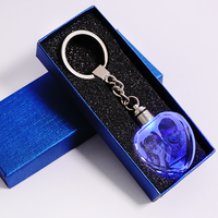 Porte-clés Laser 3D personnalisé en cristal avec Led, Souvenir de mariage, vente en gros, 5 pièces