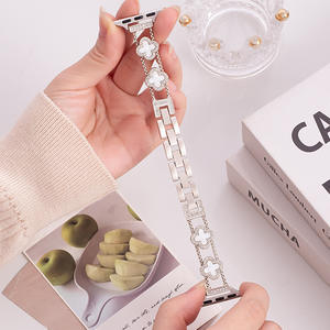 <span class=keywords><strong>Bracelet</strong></span> <span class=keywords><strong>fantaisie</strong></span> pour femme, style <span class=keywords><strong>bracelet</strong></span> de montre pour <span class=keywords><strong>Apple</strong></span> <span class=keywords><strong>Watch</strong></span>, trèfle en acier inoxydable, aspect diamant, <span class=keywords><strong>bracelet</strong></span> de montre en acier inoxydable trèfle - Product Image 4