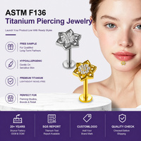 Labret à dos plat en titane ASTM F136 avec grappe de fleurs en oxyde de zirconium et pétales pointus, couleur or et argent, pour cartilage, bijoux de corps, vente en gros
