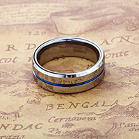 Petite bague de mariage classique en gros pour hommes bijoux en carbure de tungstène plaqué bleu bague bleu royal hautement polie