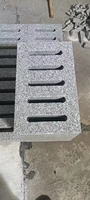 Dalles de drainage en granit gris sésame naturel G633 avec fentes et trous pour la décharge des eaux pluviales des places publiques