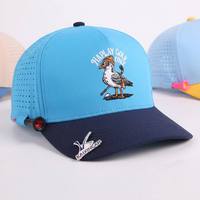 Casquette de golf personnalisée en gros, casquette de sport 5 panneaux perforée au laser avec logo pour l'extérieur