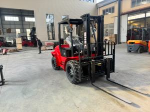 Montacargas SNSC de <span class=keywords><strong>3</strong></span> Toneladas con Motor Diésel, Frenos de Disco Húmedos, Cabina para Operador, Certificación de Seguridad ROPS/FOPS - Product Image 2