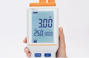 เครื่องวัดค่า pH แบบพกพาที่ได้รับการรับรองมาตรฐาน CE ความแม่นยำสูง พร้อมหน้าจอ LCD แบตเตอรี่ลิเธียม เครื่องทดสอบคุณภาพน้ำสำหรับห้องปฏิบัติการ ผลิตจากพลาสติก OEM - Product Image 3