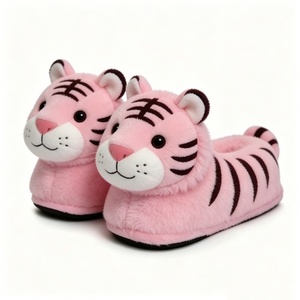 Pantoufles en peluche tigre rose personnalisées, pantoufles animaux tigre, pantoufles d'intérieur tigre mignonnes, pantoufles en peluche tigre pour adultes/enfants - Product Image 5