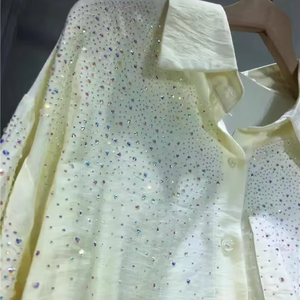 Nuove camicie 2025 Casual larghi in <span class=keywords><strong>lino</strong></span> di cotone a maniche lunghe da donna in cima a camicette gialle oversize popolari coreane - Product Image 1