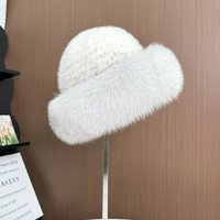 SJ Handgefertigte Luxus Echte Gestrickte Nerzmütze mit 3D-Stickerei Breiter Krempe Winter Outdoor Warme Lässige Reise-Bucket-Mütze
