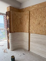 Panel Dinding Fleksibel Motif Travertine Linear untuk Interior, Sudut Melengkung, Dekoratif, Komersial, Batu Fleksibel