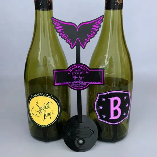 Etiqueta de garrafa de vinho personalizada à prova d'água luminosa colorida LED iluminada etiqueta PET adesivo adesivo personalizado aceito