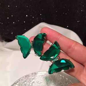 Cincin Kupu-kupu Akrilik Warna Hijau Putih Ungu Pink Baru yang Kreatif, Dapat Diubah Ukurannya, Cincin Berlapis Emas Kristal Bening - Product Image 4