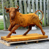 Sculptures de grands animaux de jardin extérieur sur mesure Statues de taureau en fonte grandeur nature à vendre