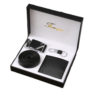 Coffret <span class=keywords><strong>Cadeau</strong></span> Luxe Léger de Haute Qualité <span class=keywords><strong>pour</strong></span> Homme : Montre à Quartz en Cuir, Ceinture et Portefeuille – Boîte <span class=keywords><strong>Cadeau</strong></span> Haut de Gamme <span class=keywords><strong>pour</strong></span> la Fête des Pères ou <span class=keywords><strong>pour</strong></span> un Petit Ami - Product Image 5