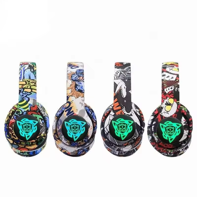 P35 Foldable Wireless Headphone Headset High Quality Strong Bass LED Illuminated Bluetooths 5.3 Headphone
