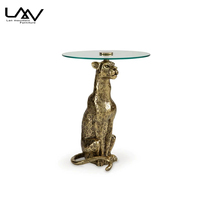Table d'appoint de style designer pour salon de villa, forme léopard, table d'angle pour chambre d'hôtel, cadre en cuivre, plateau en verre, mobilier
