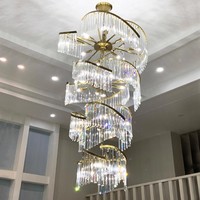 Lustre moderne de luxe doré avec grandes cristaux, exclusif pour usage domestique, à suspendre au plafond pour salon, villa, hall d'entrée, foyer