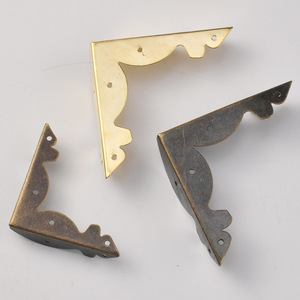 Wenzhou Platinum Link Metal L Shape <b>Corner</b> <b>Protectors</b> Antique Bronze Yellow For Wooden Box Home Decoration - Product Image 2
