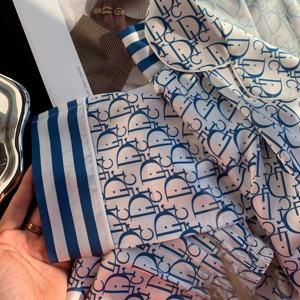 Ensemble de vêtements de nuit en satin de soie de haute qualité pour femmes à manches courtes - Product Image 6