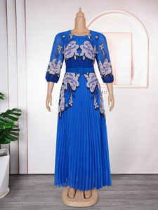 Jupe plissée longue élégante grande taille, dégradé rose-violet, fleurs 3D, taille naturelle, directement de l'usine - Product Image 6