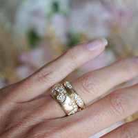 Gemnel Messing Stapelbarer Breiter Statement-Ring mit Organischer Wellenperlen-Textur und Eingefasstem Weißem Zirkonia – Auffälliger Fingerring für Damen, Edler Schmuck