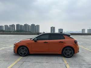 Lynk Co 02 <span class=keywords><strong>2022</strong></span> 2.0T Híbrido Enchufable, Automático, Asientos <span class=keywords><strong>de</strong></span> Cuero, Techo Panorámico, Color Naranja Halo Exterior Oscuro, 35,000 km <span class=keywords><strong>de</strong></span> Kilometraje - Product Image 6