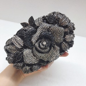 Flower hollow diamond evening banchetto borsa di cristallo borsa da donna pochette - Product Image 5