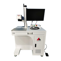 Équipement professionnel de gravure au laser à fibre de bureau 20W 30W 50W pour métal, acier inoxydable, aluminium, numéro de série, code de date