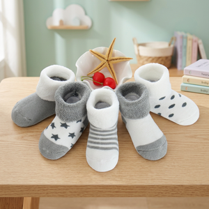 Calcetines de Bebé Glamoroux a Rayas, Tejidos, Casuales, de Algodón y Fibra de Bambú, para Primavera, de 0 a 6 Meses, Hechos en Taiwán, Suaves y Transpirables - Product Image 3