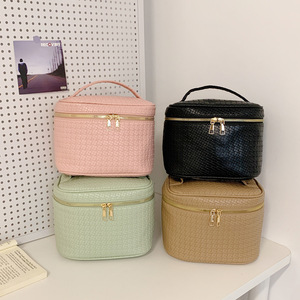 Wholesale Large Woven Cosmetic Bag Custom Logo Water Resistant Zipper Travel <b>Makeup</b> Organizer <b>for</b> Toiletry <b>Storage</b> - Product Image 2