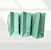 Sac en papier personnalisé de petite taille, couleur verte, pour emballage cadeau, vente en gros