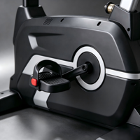 Bicicleta Estática Vertical Comercial AUGER con Pantalla LCD, Asiento Ajustable, Equipo de Fitness Cardiovascular para Interiores