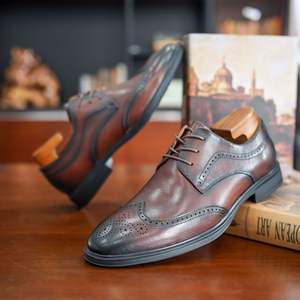 Los zapatos casuales de alta gama para hombre 2025 son adecuados para eventos formales de negocios y bodas. - Product Image 4